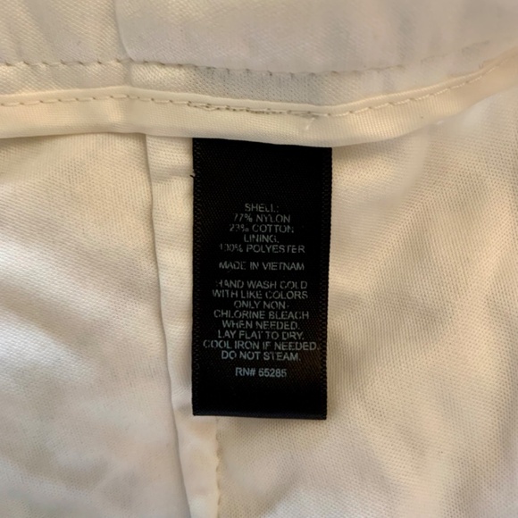 Express lace shorts - Picture 2 of 7